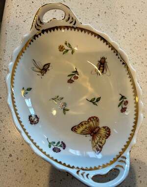 I. Godinger & Co. Primavera Scalloped Canape Plt Butterflies, Ladybug, Flowers